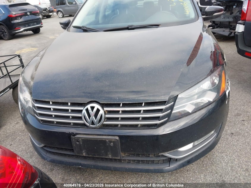 2013 Volkswagen Passat Sel VIN: 1VWCN7A39DC145443 Lot: 40064976