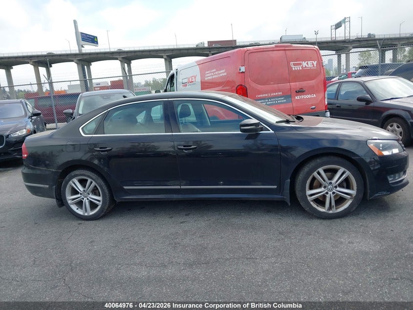 2013 Volkswagen Passat Sel VIN: 1VWCN7A39DC145443 Lot: 40064976