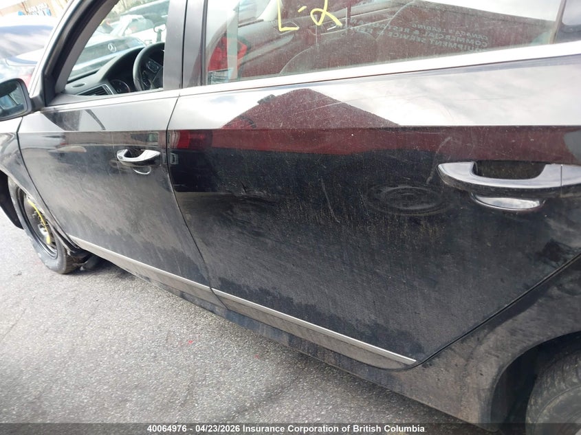 2013 Volkswagen Passat Sel VIN: 1VWCN7A39DC145443 Lot: 40064976