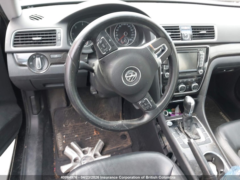 2013 Volkswagen Passat Sel VIN: 1VWCN7A39DC145443 Lot: 40064976