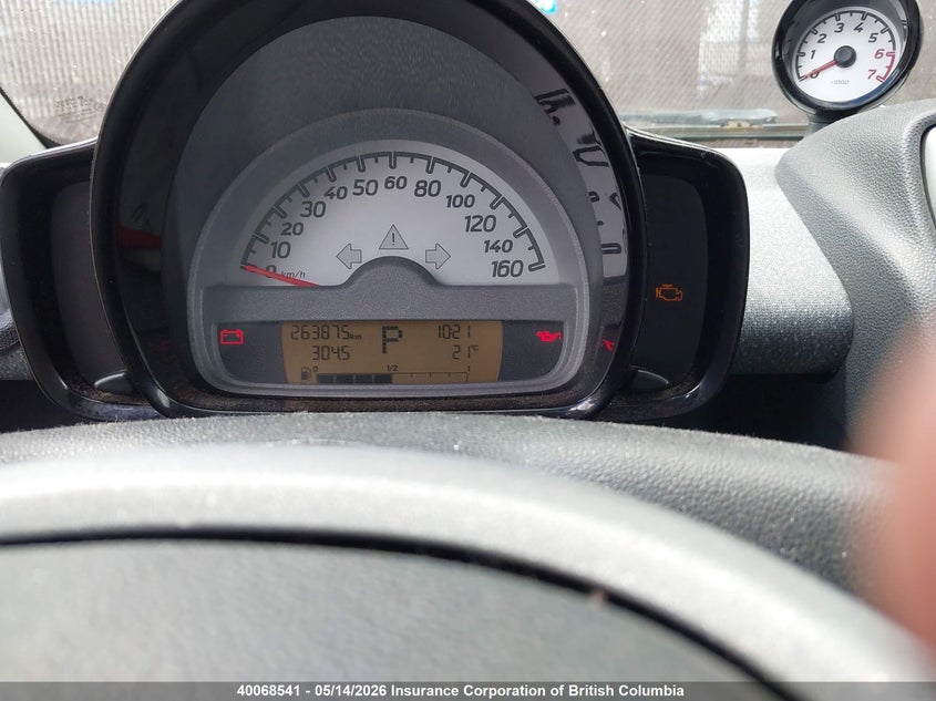 2010 Smart Fortwo Pure/Passion VIN: WMEEJ3BA3AK384227 Lot: 40068541