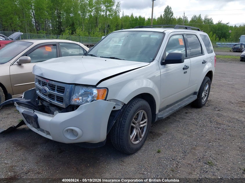 Vin: 1fmcu9dg8bka10811, lot: 30083107, ford escape xlt 20112