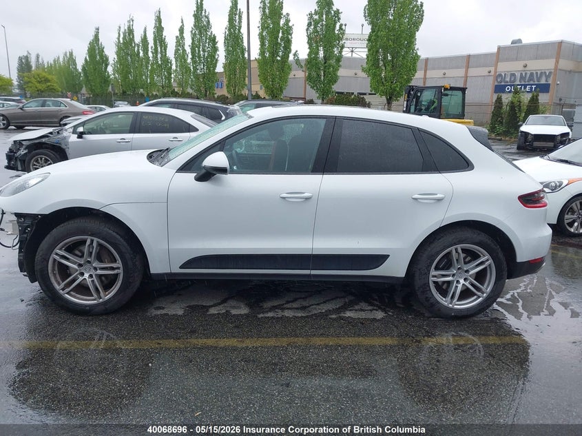 2017 Porsche Macan VIN: WP1AA2A56HLB81587 Lot: 40068696