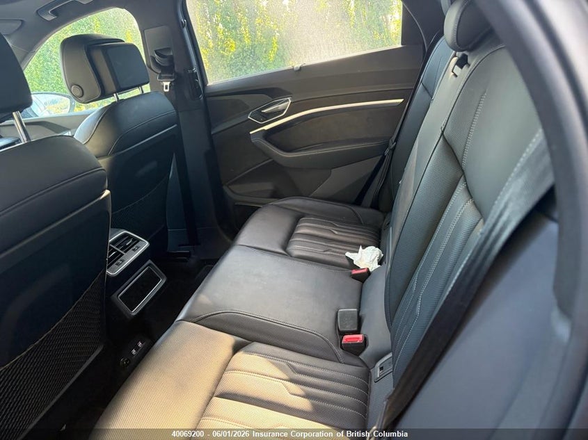 2019 Audi E-Tron Prestige VIN: WA1VAAGE4KB008789 Lot: 40069200