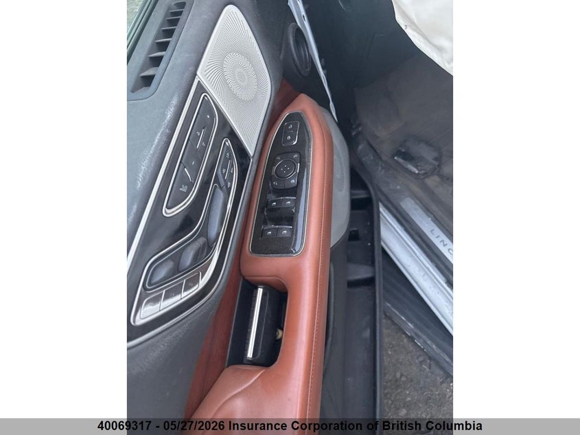 2021 Lincoln Navigator Reserve VIN: 5LMJJ2LT9MEL00074 Lot: 40069317