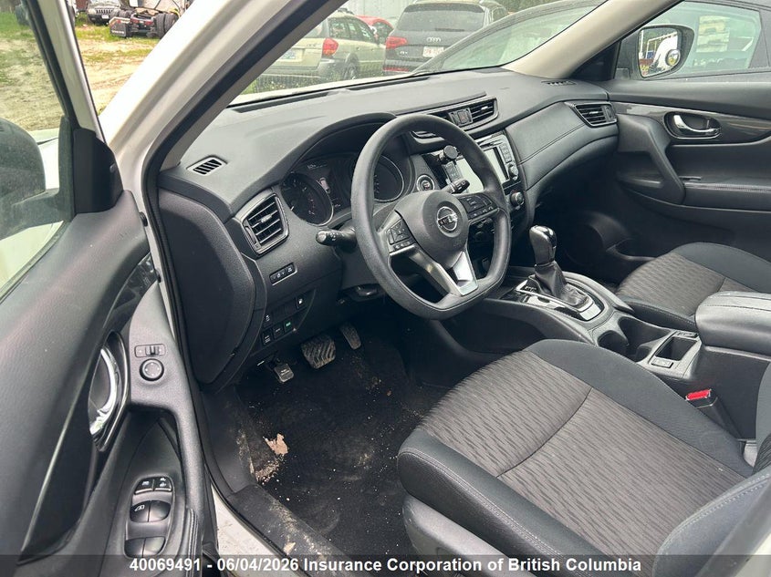 2018 Nissan Rogue VIN: 5N1AT2MV6JC738233 Lot: 40069491