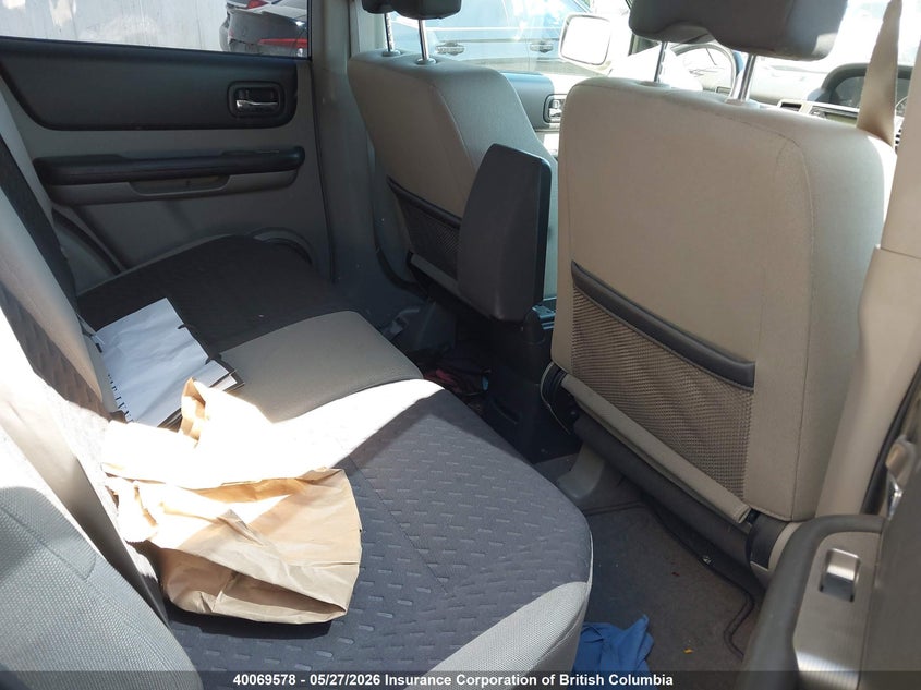 2005 Nissan X-Trail Xe/Se VIN: JN8BT08V55W101317 Lot: 40069578