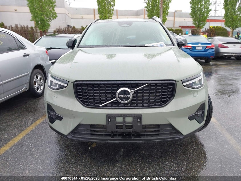 2025 Volvo Xc40 VIN: YV4L12UC1S2587520 Lot: 40070344