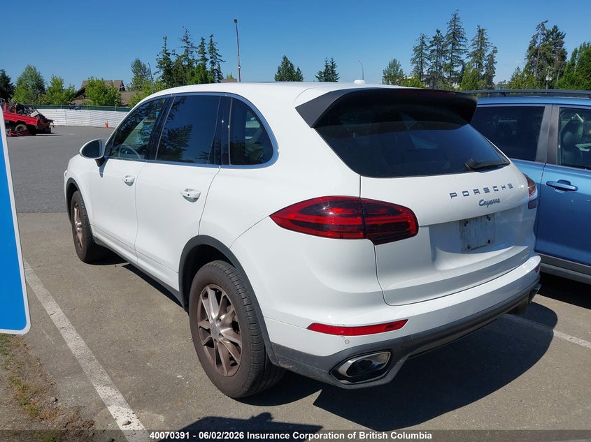 Vin: wp1aa2a23gka36582, lot: 30085225, porsche cayenne 20163