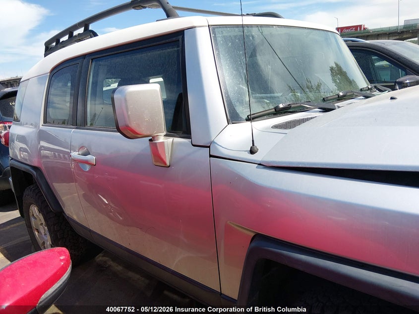 2007 Toyota Fj Cruiser VIN: JTEBU11F170054242 Lot: 40067752