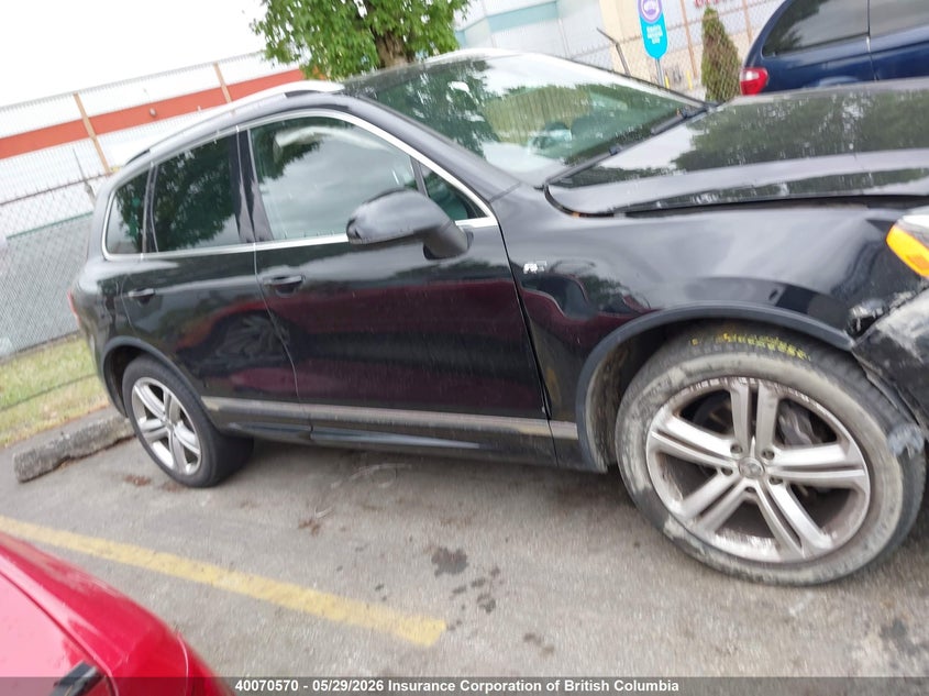 2014 Volkswagen Touareg Tdi VIN: WVGDP9BP0ED010583 Lot: 40070570