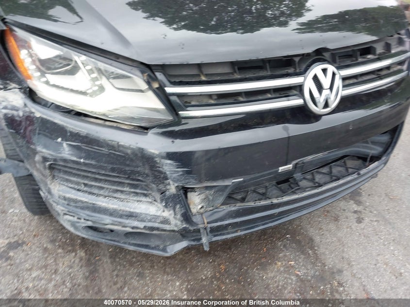 2014 Volkswagen Touareg Tdi VIN: WVGDP9BP0ED010583 Lot: 40070570