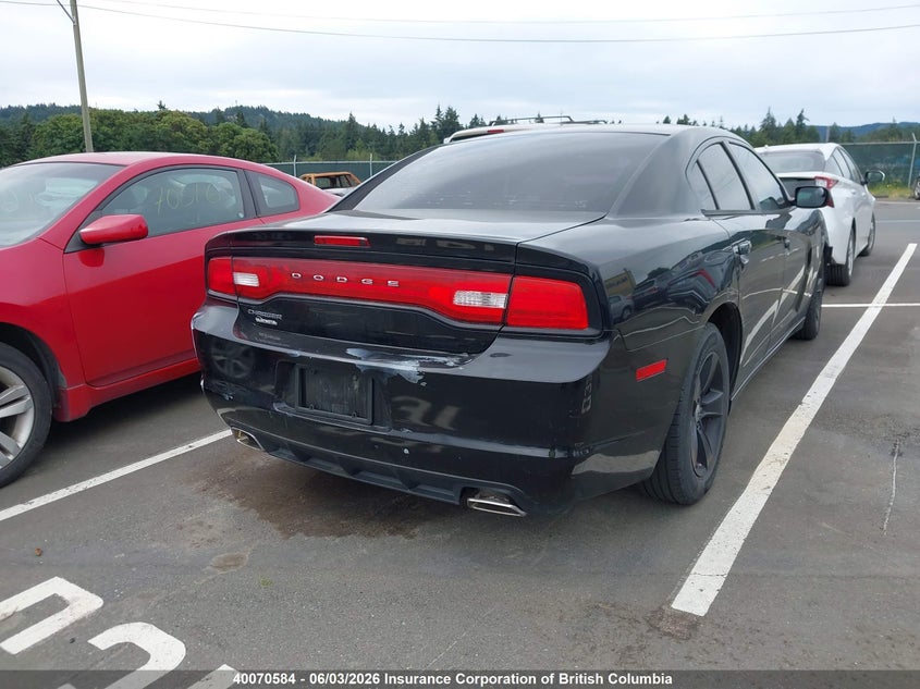 Vin: 2c3cdxbg4dh619596, lot: 30085454, dodge charger se 20134
