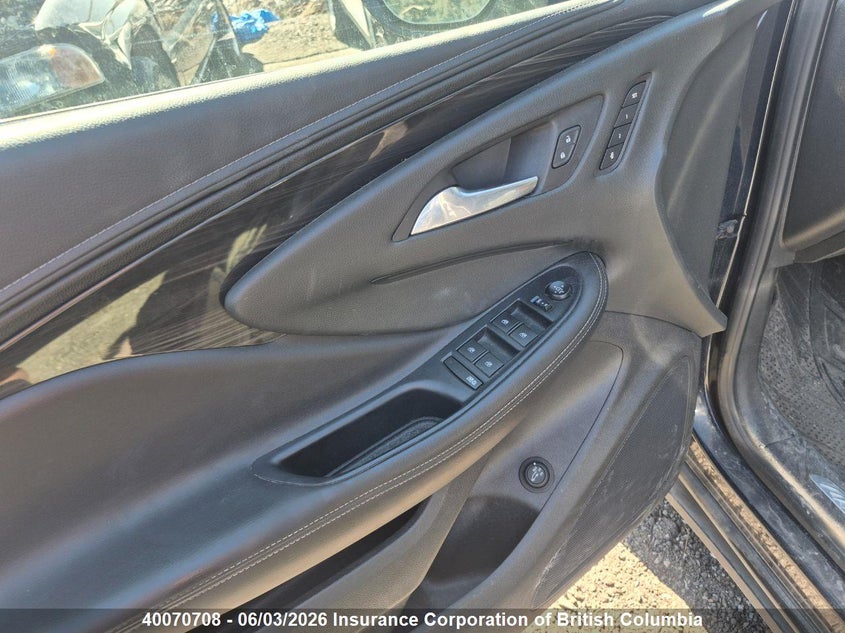 2020 Buick Envision Essence VIN: LRBFX2SA4LD158893 Lot: 40070708