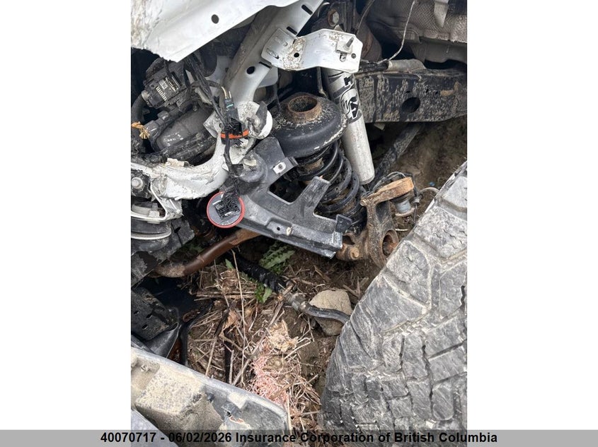 2020 Jeep Gladiator Overland VIN: 1C6HJTFG5LL155272 Lot: 40070717