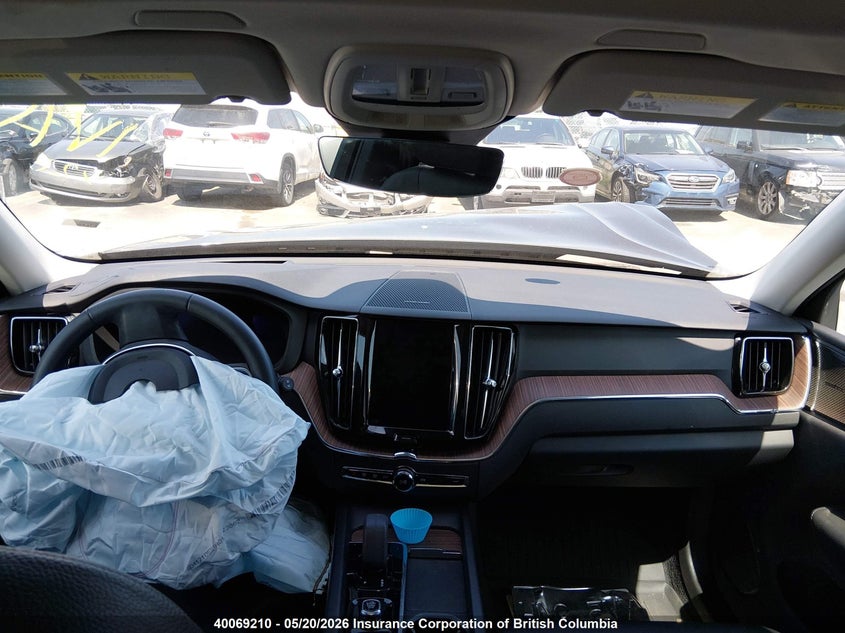 2022 Volvo Xc60 T8 Recharge Inscription Express VIN: LYVH60DZ5NB043446 Lot: 40069210