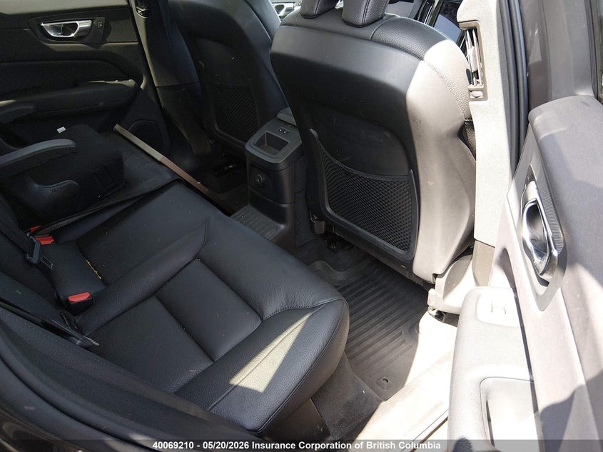 2022 Volvo Xc60 T8 Recharge Inscription Express VIN: LYVH60DZ5NB043446 Lot: 40069210