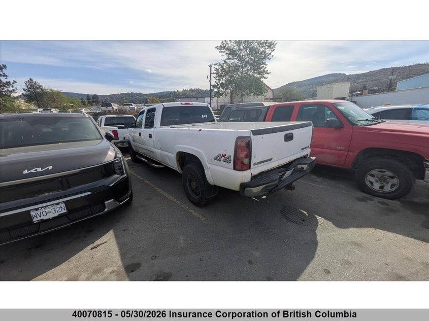 2004 CHEVROLET SILVERADO PICKUP 6.0L V-8 300HP