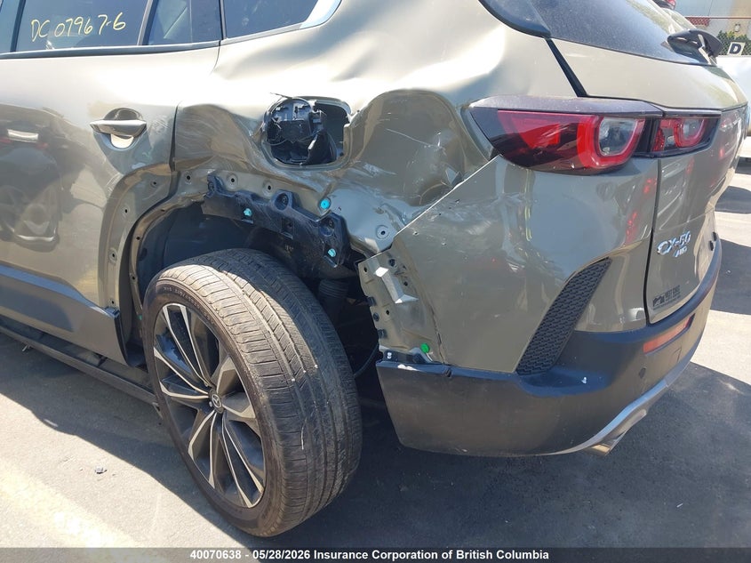 2025 Mazda Cx-50 Premium VIN: 7MMVABDY5SN327692 Lot: 40070638