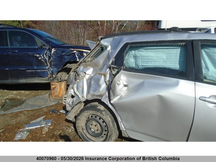 Vin: 2t1le4ee8ac015699, lot: 30085940, toyota matrix 20103