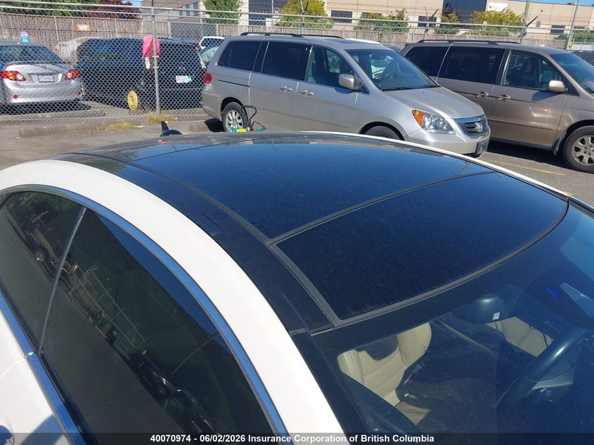 2010 Mercedes-Benz E 550 VIN: WDDKJ7CB8AF055439 Lot: 40070974