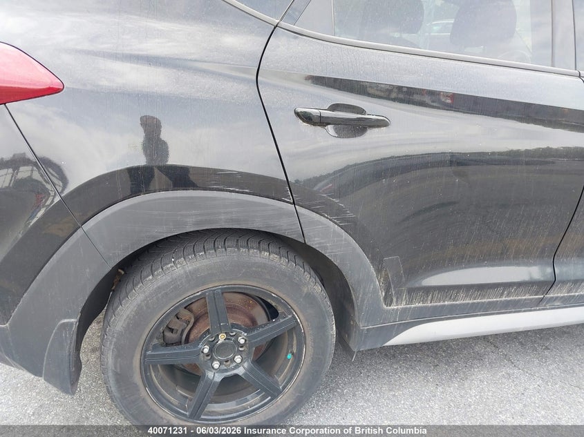 2017 Hyundai Tucson Premium VIN: KM8J33A40HU553729 Lot: 40071231