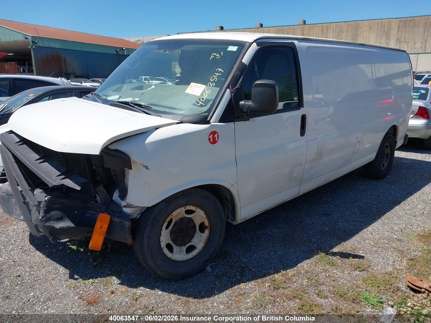 2011 GMC SAVANA VAN 4.8L V-8 VVT, 280HP