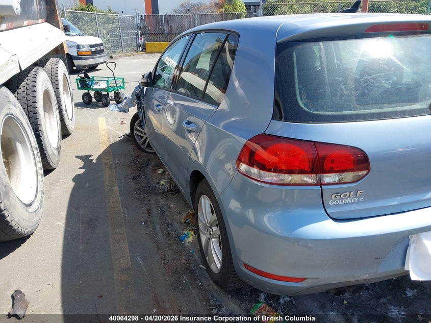 Vin: wvwda9aj4bw205525, lot: 30086443, volkswagen golf 20113
