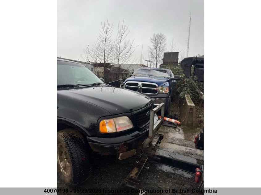 2001 Ford F150 VIN: 2FTRX18W01CA65863 Lot: 40070196