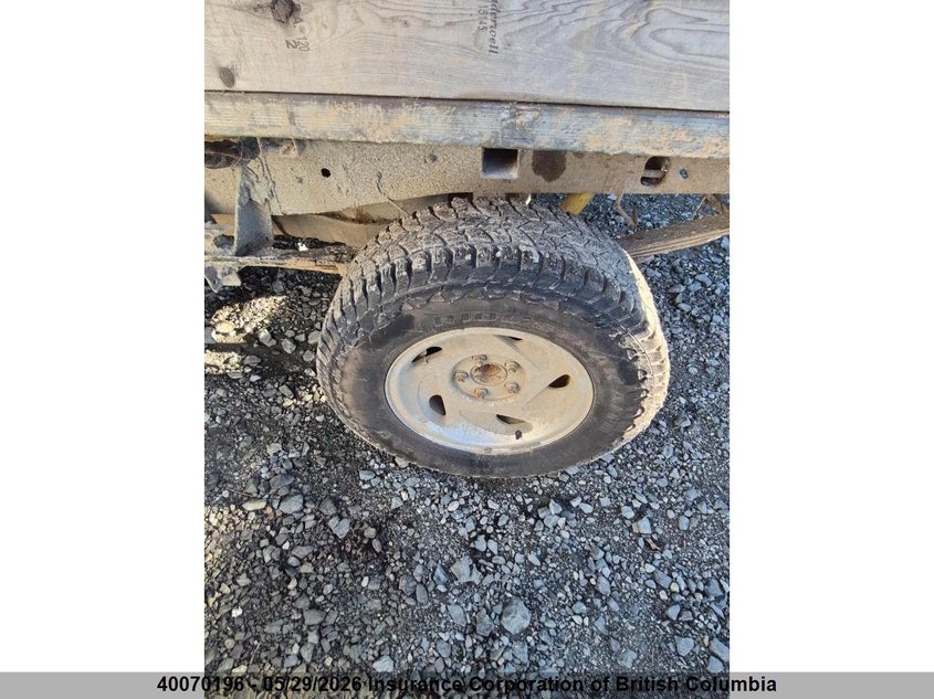 2001 Ford F150 VIN: 2FTRX18W01CA65863 Lot: 40070196