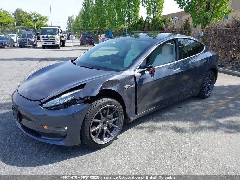 Vin: 5yj3e1ea2kf322732, lot: 30086537, tesla model 3 20192