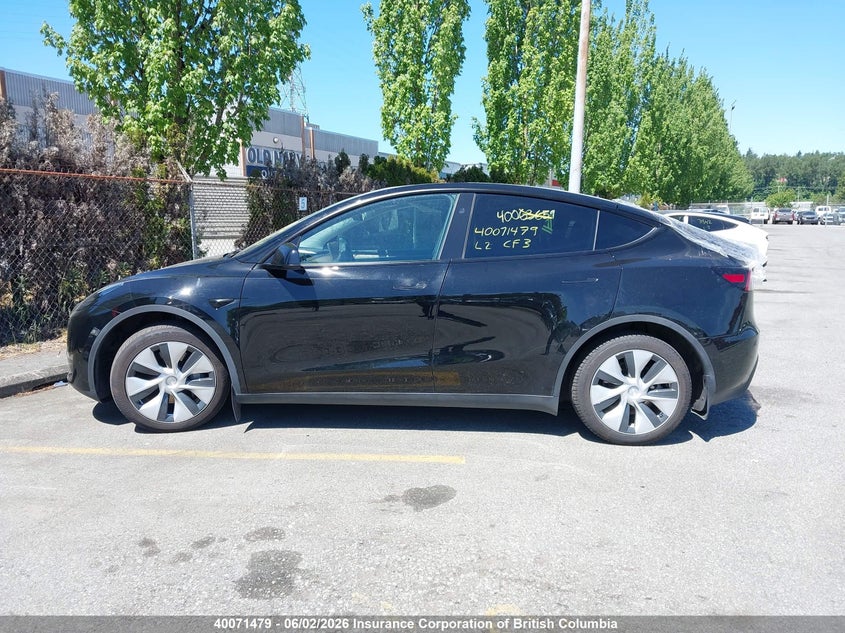 2024 Tesla Model Y Long Range/Rwd VIN: 7SAYGDED2RF021970 Lot: 40071479