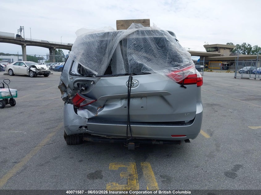 2015 Toyota Sienna Le VIN: 5TDKK3DC3FS616788 Lot: 40071587