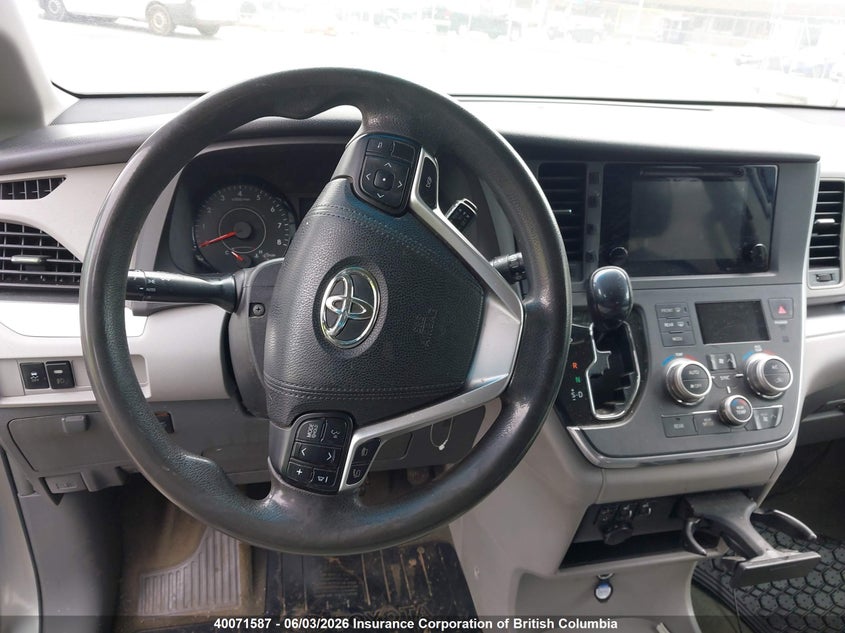 2015 Toyota Sienna Le VIN: 5TDKK3DC3FS616788 Lot: 40071587