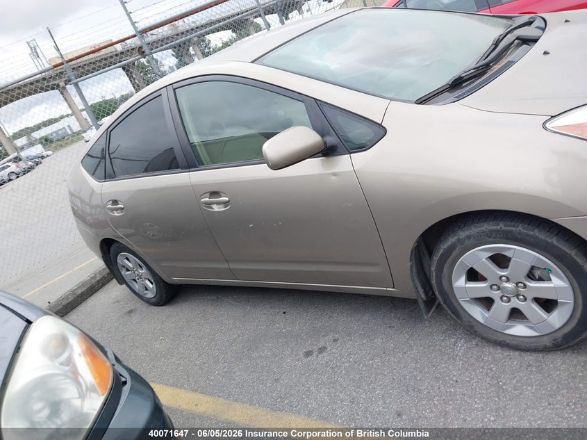 2004 Toyota Prius VIN: JTDKB22U740046235 Lot: 40071647