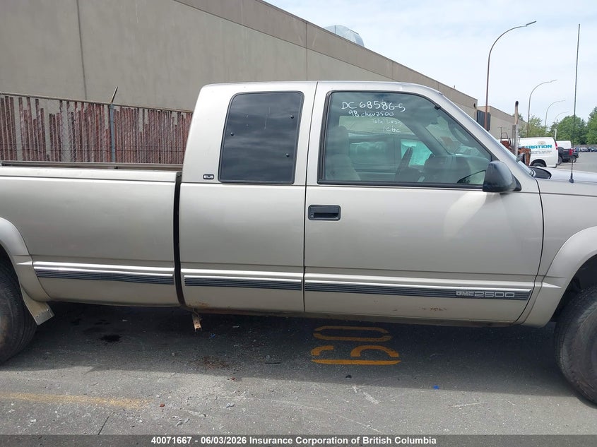 1998 GMC Sierra VIN: 1GTGK29J6WE536737 Lot: 40071667