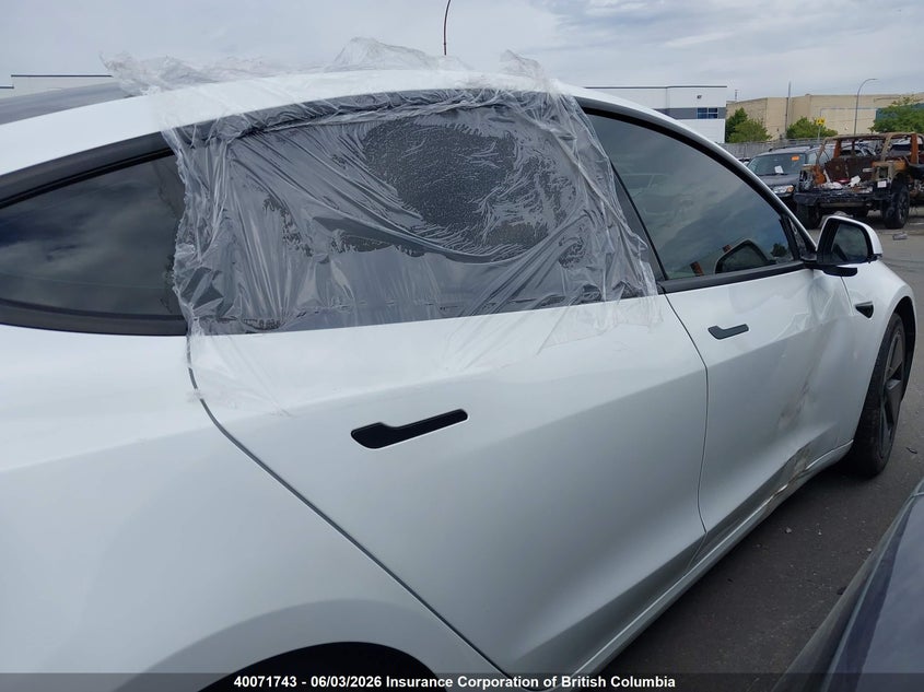 2022 Tesla Model 3 Rwd/Standard Range VIN: 5YJ3E1EA3NF330598 Lot: 40071743