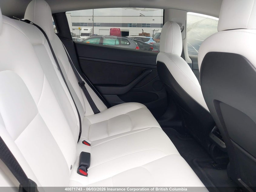 2022 Tesla Model 3 Rwd/Standard Range VIN: 5YJ3E1EA3NF330598 Lot: 40071743
