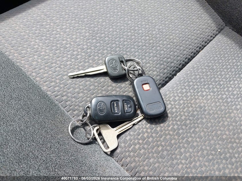 2004 Toyota Corolla Ce/Le/S VIN: 2T1BR32E94C815141 Lot: 40071753