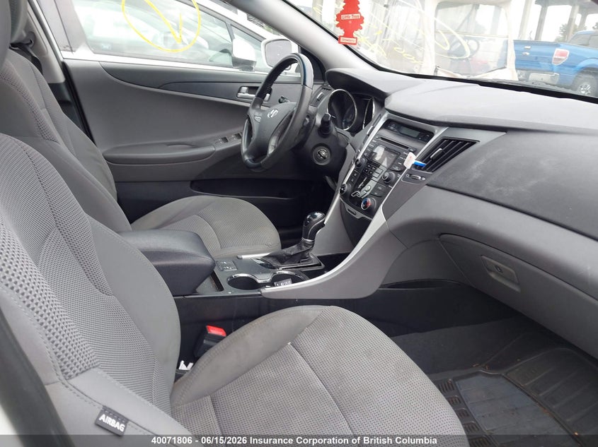 2013 HYUNDAI SONATA SEDAN 2.4L I-4 DI, DOHC, VVT, 198HP