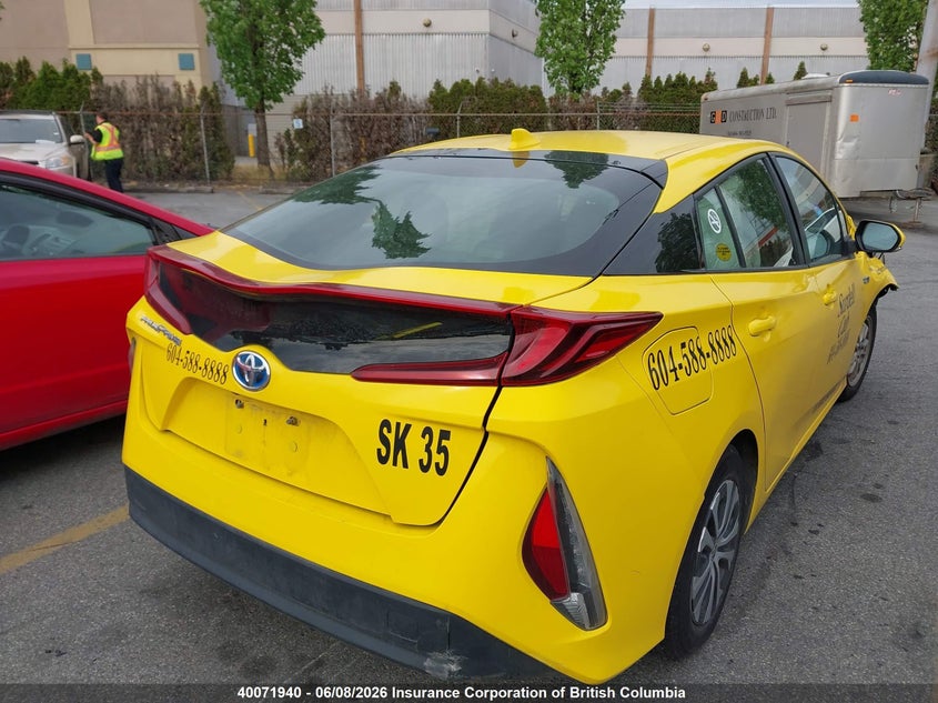 Vin: jtdkamfp8n3202916, lot: 30087116, toyota prius 20224