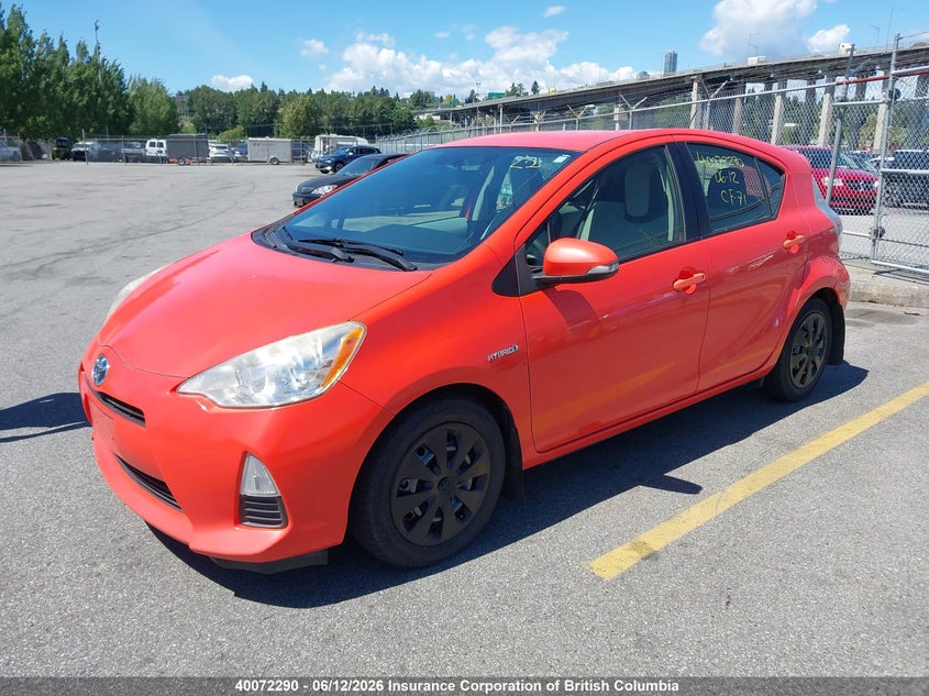 Vin: jtdkdtb32d1038173, lot: 30087533, toyota prius 20132
