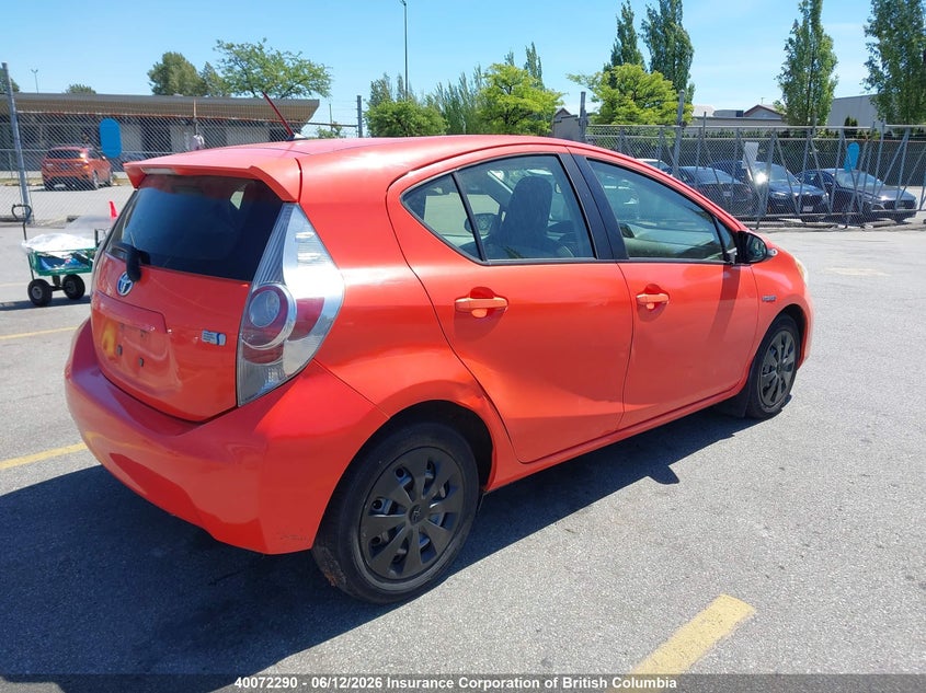 Vin: jtdkdtb32d1038173, lot: 30087533, toyota prius 20134