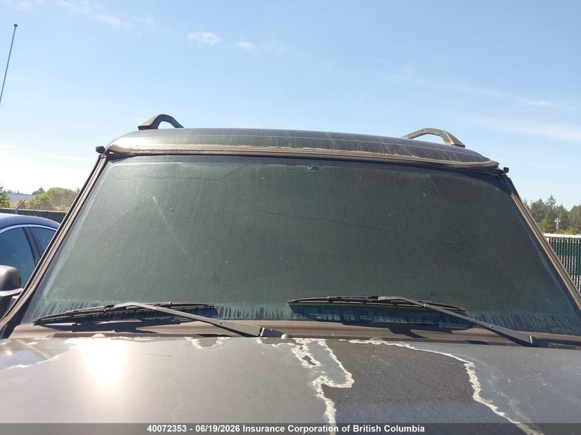 1995 Land Rover Discovery VIN: SALJY1247SA158456 Lot: 40072353