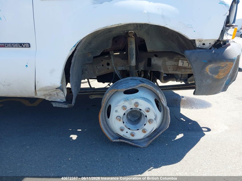 2000 Ford F550 Super Duty VIN: 1FDAF56F7YEA84887 Lot: 40072357