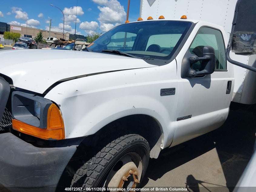 2000 Ford F550 Super Duty VIN: 1FDAF56F7YEA84887 Lot: 40072357