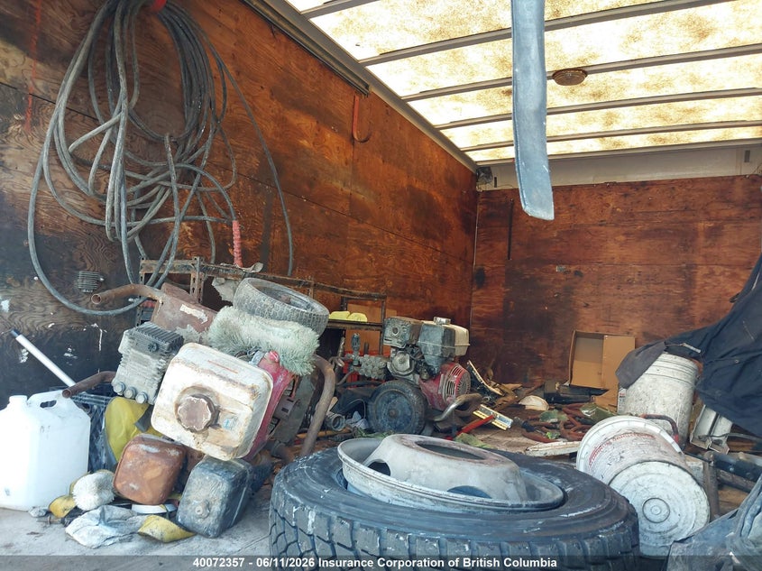 2000 Ford F550 Super Duty VIN: 1FDAF56F7YEA84887 Lot: 40072357