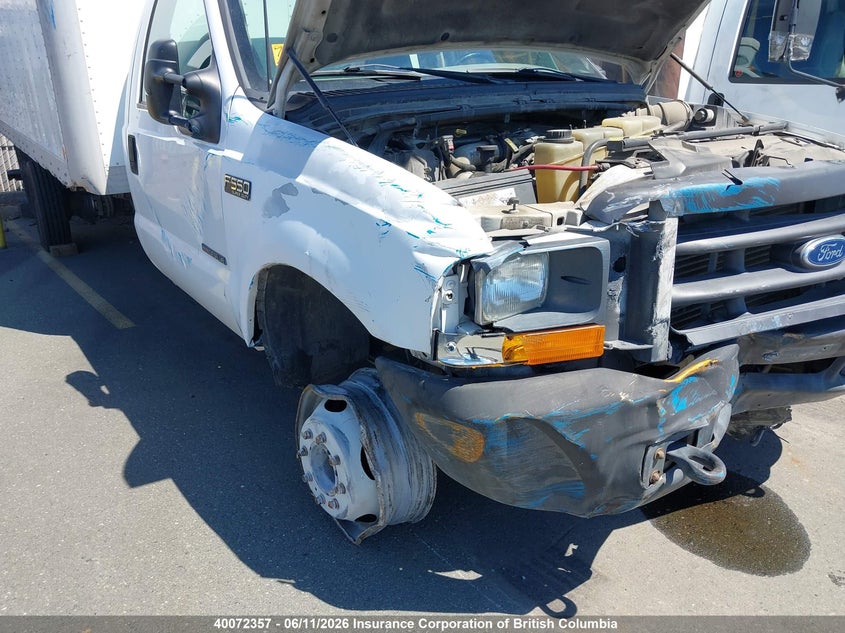 2000 Ford F550 Super Duty VIN: 1FDAF56F7YEA84887 Lot: 40072357