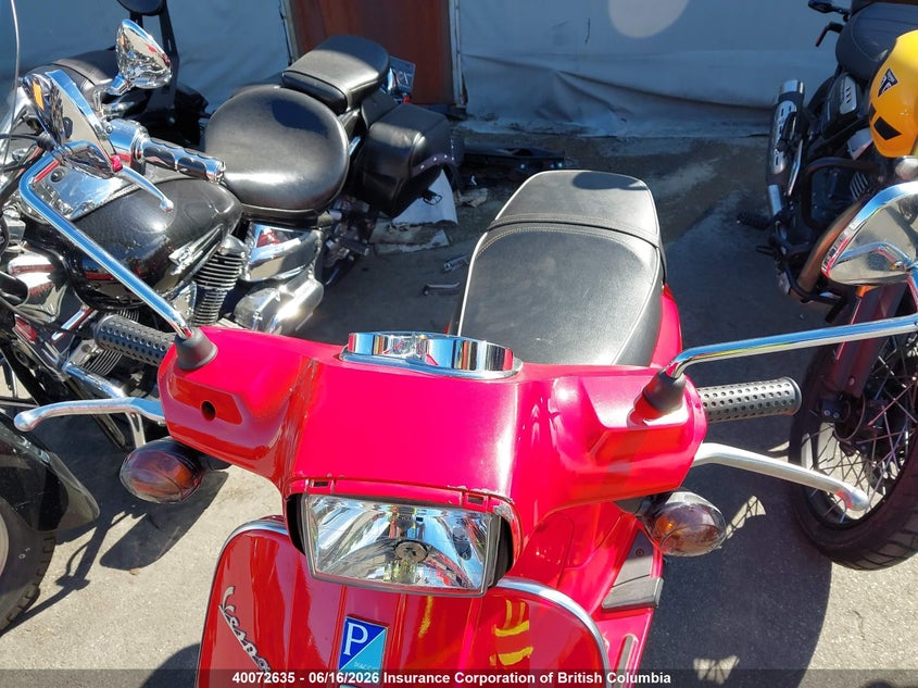 2010 VESPA LX BIKE 1