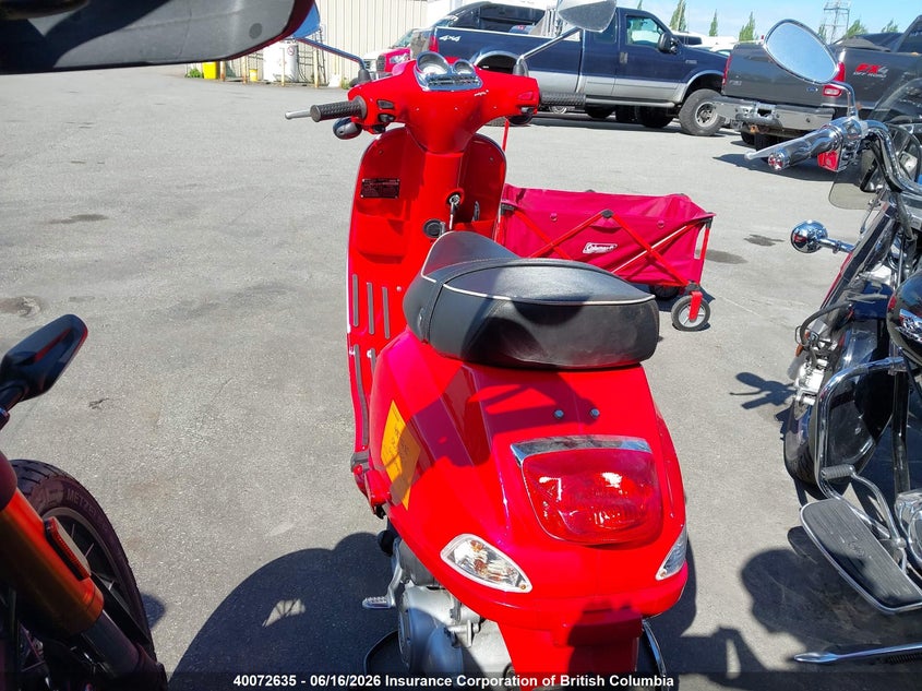 2010 VESPA LX BIKE 1